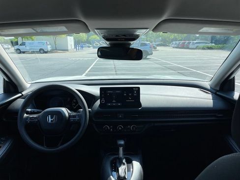 Used 2026 Honda HR-V LX image 10