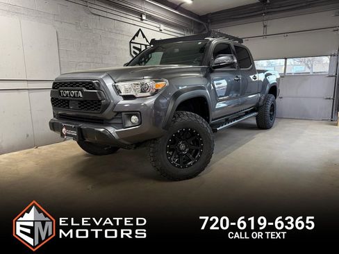 Used 2019 Toyota Tacoma TRD Off-Road image 1