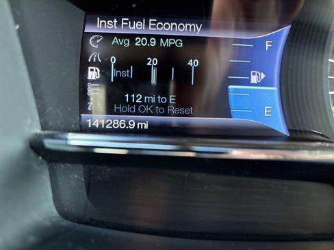 Used 2013 Lincoln MKS AWD image 31