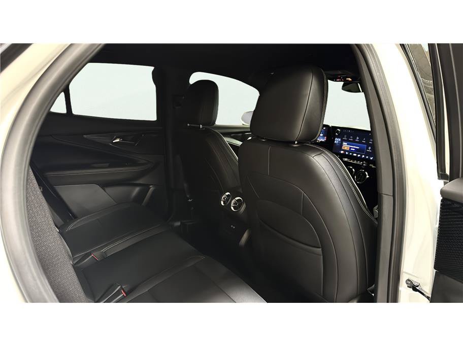 Used 2024 Chevrolet Blazer EV LT AWD/4WD image 22
