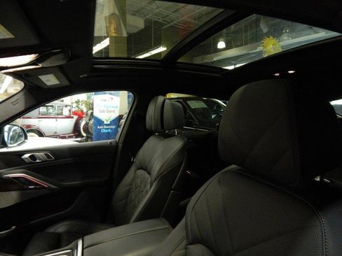 Used 2025 BMW X6 xDrive40i image 33