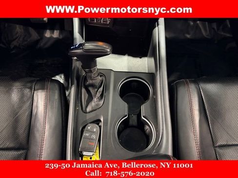 Used 2024 Dodge Durango GT image 33