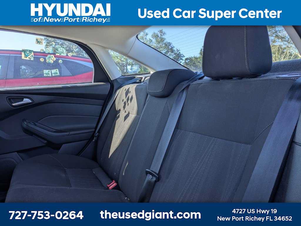 Used 2017 Ford Focus SE FWD image 10