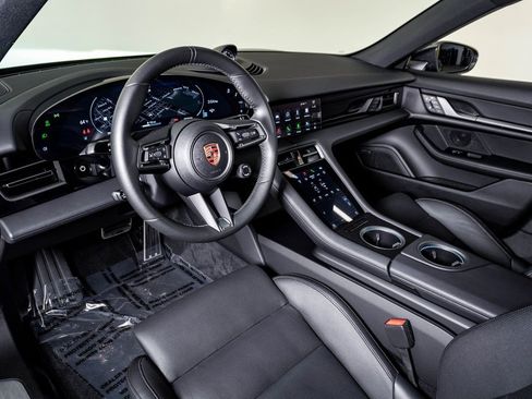 Certified 2025 Porsche Taycan image 4