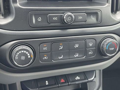Used 2022 Chevrolet Colorado W/T w/ WT Convenience Package RWD image 19