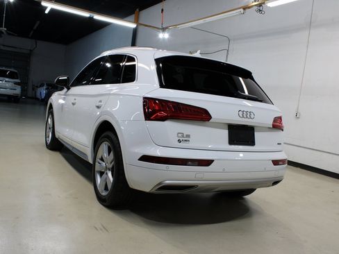 Used 2019 Audi Q5 2.0T Premium Plus w/ Premium Plus Package image 4