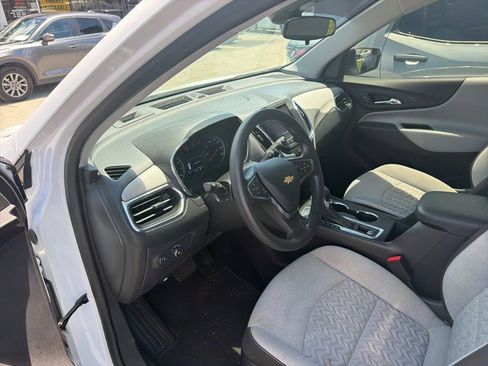 Used 2024 Chevrolet Equinox LS FWD image 11