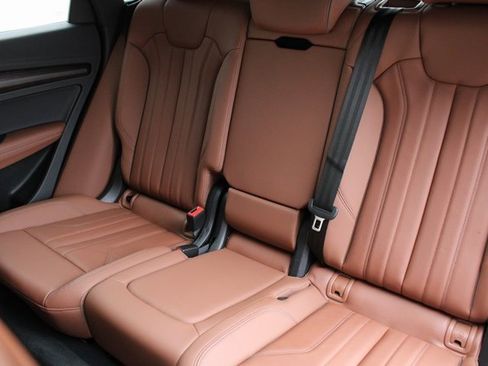 Used 2025 Audi Q5 2.0T Premium Plus w/ Premium Plus Package image 22