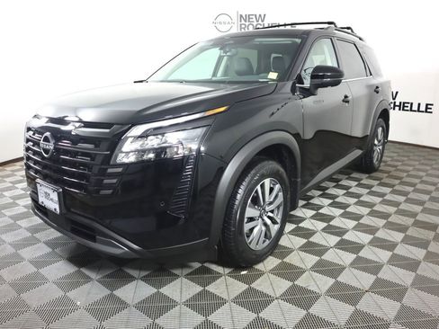 New 2026 Nissan Pathfinder SL AWD/4WD image 3