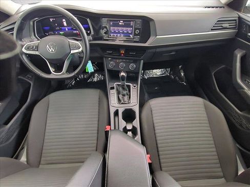 Used 2024 Volkswagen Jetta S image 17