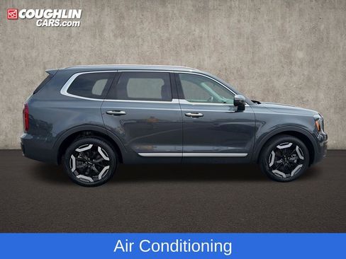 Used 2023 Kia Telluride S AWD/4WD image 10