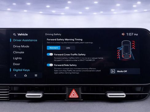 Used 2025 Hyundai Ioniq 5 SEL image 31