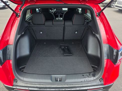 Certified 2025 Honda HR-V Sport image 11
