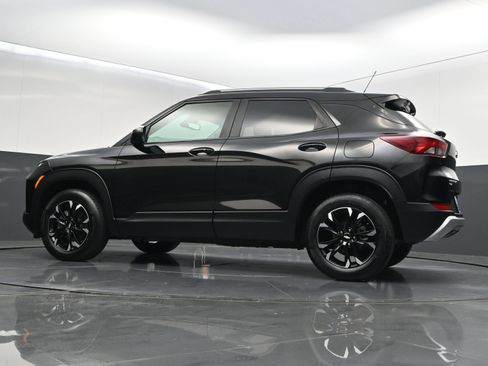 Used 2021 Chevrolet TrailBlazer LT w/ Premium Seating Package AWD/4WD image 39