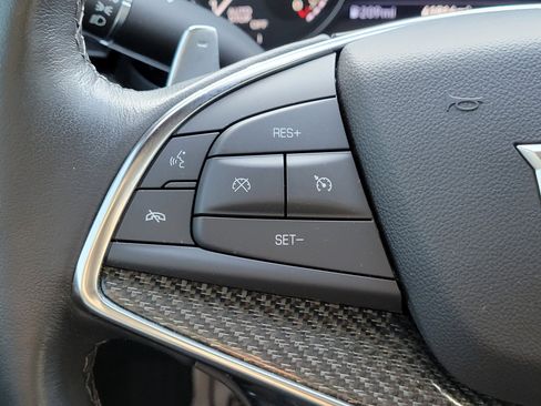 Used 2022 Cadillac XT5 Sportv w/ Technology Package image 23