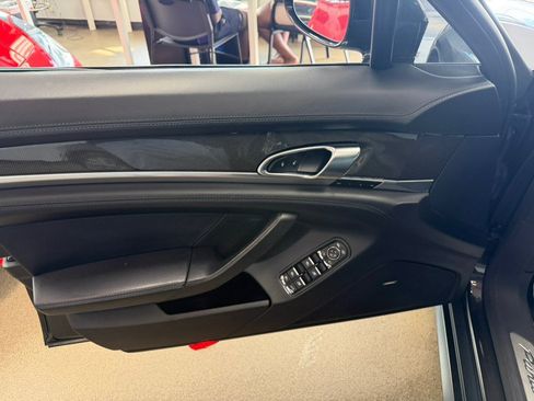 Used 2016 Porsche Panamera GTS AWD/4WD image 25
