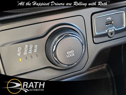 Used 2019 Jeep Renegade Altitude w/ Quick Order Package 2XM image 17