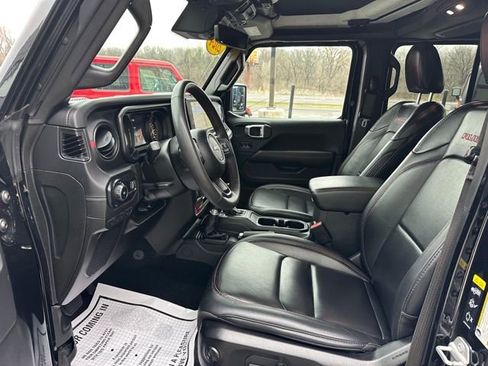 Used 2024 Jeep Wrangler Unlimited Rubicon AWD/4WD image 12