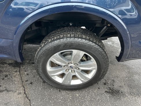 Certified 2019 Ford F150 Platinum w/ Equipment Group 701A Luxury image 33