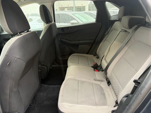Used 2022 Ford Escape SE w/ SE Sport Appearance Package FWD image 25