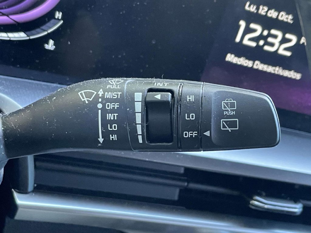 Used 2025 Kia Telluride S FWD image 31
