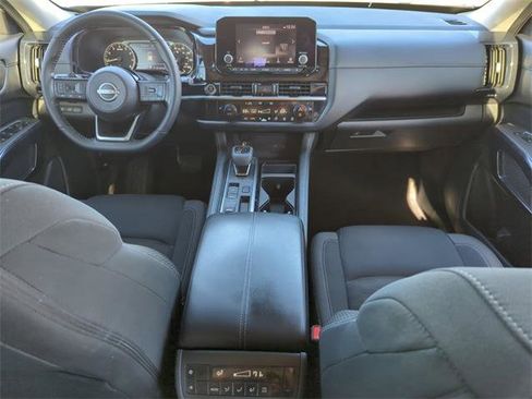 Certified 2023 Nissan Pathfinder SV w/ SV Premium Package image 21