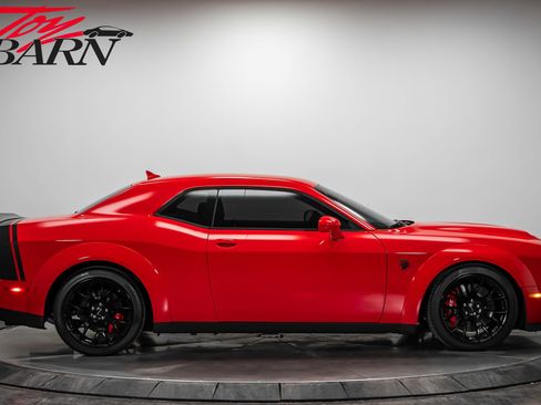 Used 2023 Dodge Challenger SRT Hellcat image 6
