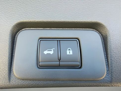 New 2026 Nissan Rogue Platinum w/ Platinum Premium Package AWD/4WD image 11