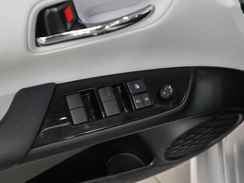 Used 2021 Toyota Prius LE FWD image 19