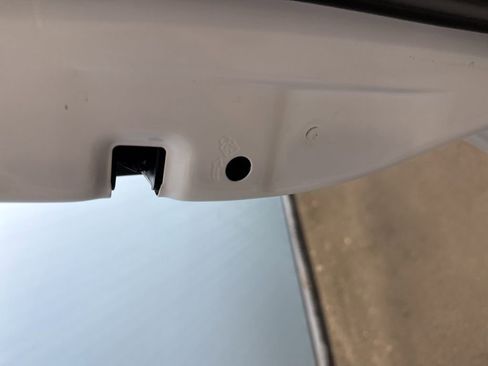 Used 2024 Hyundai Venue SE image 24