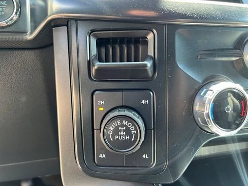 Used 2025 Ford F150 Lariat AWD/4WD image 34
