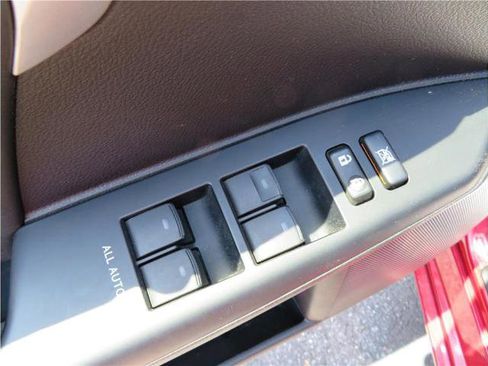 Used 2012 Lexus CT 200h Premium image 12