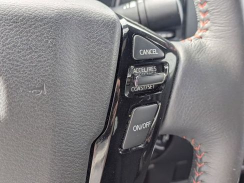 Used 2024 Nissan Frontier PRO-4X w/ Off-Road Protection Package AWD/4WD image 16