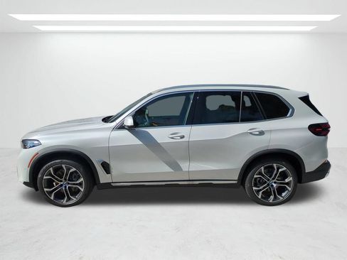 New 2026 BMW X5 xDrive40i w/ Premium Package AWD/4WD image 7