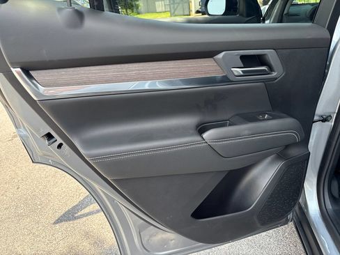 New 2026 GMC Terrain Denali w/ LPO, Floor Liner Package AWD/4WD image 35