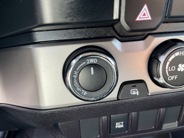 Used 2020 Toyota Tacoma SR w/ SX Package AWD/4WD image 19