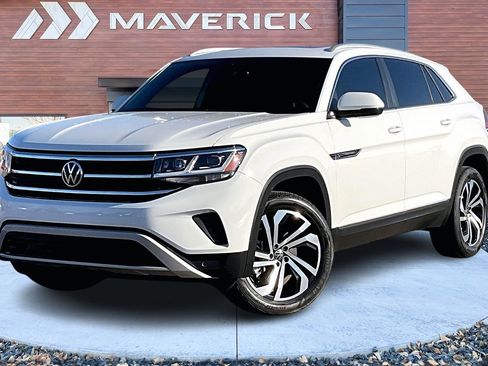 Used 2022 Volkswagen Atlas Cross Sport SEL image 3