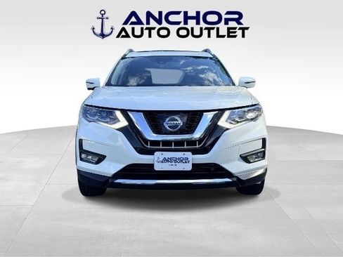 Used 2017 Nissan Rogue SL w/ SL Premium Package FWD image 2