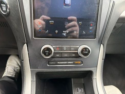 Used 2023 Ford Edge SEL AWD/4WD image 18