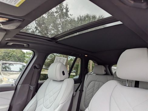 Certified 2024 BMW X5 sDrive40i w/ Premium Package image 13