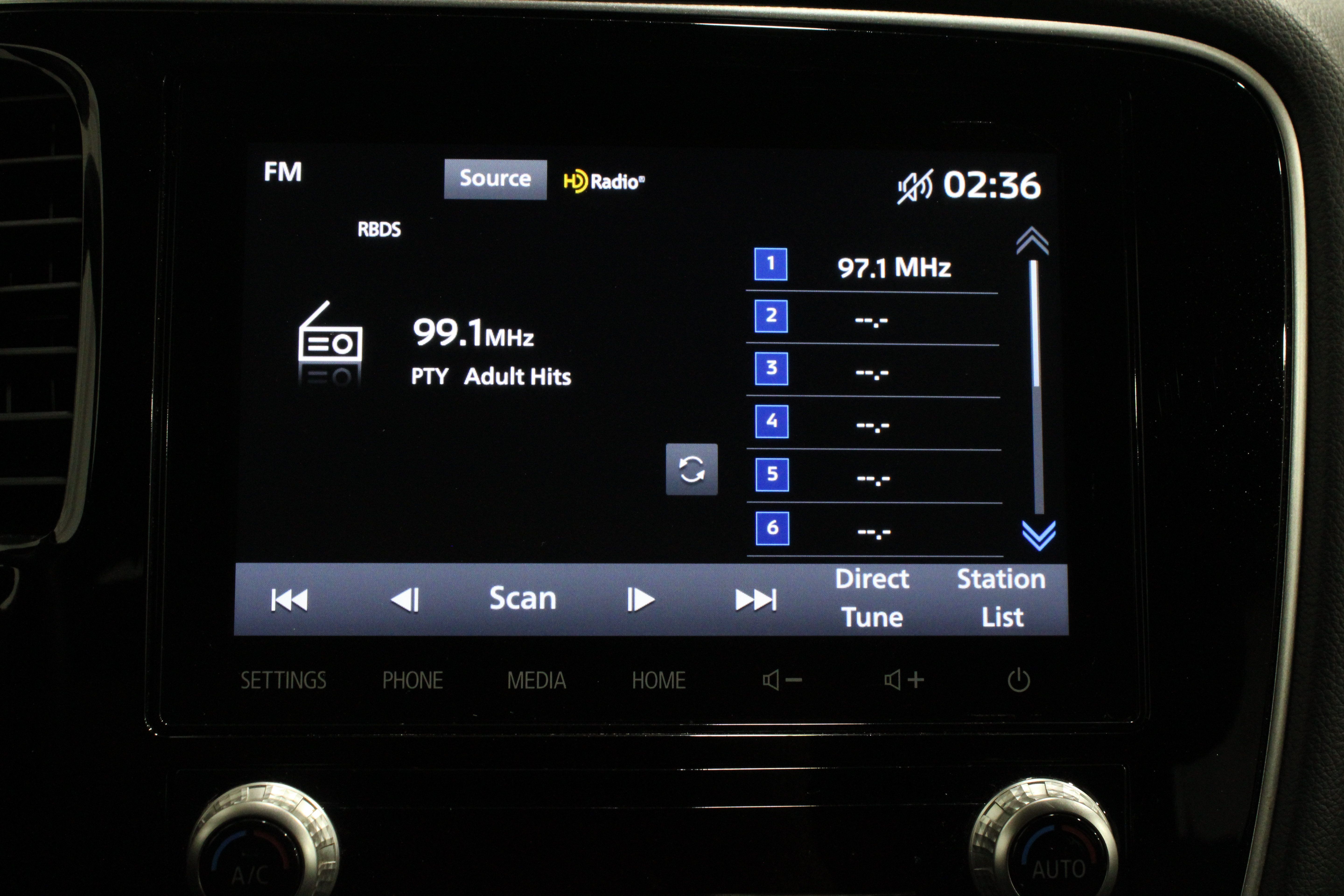 Used 2020 Mitsubishi Outlander SE FWD image 22