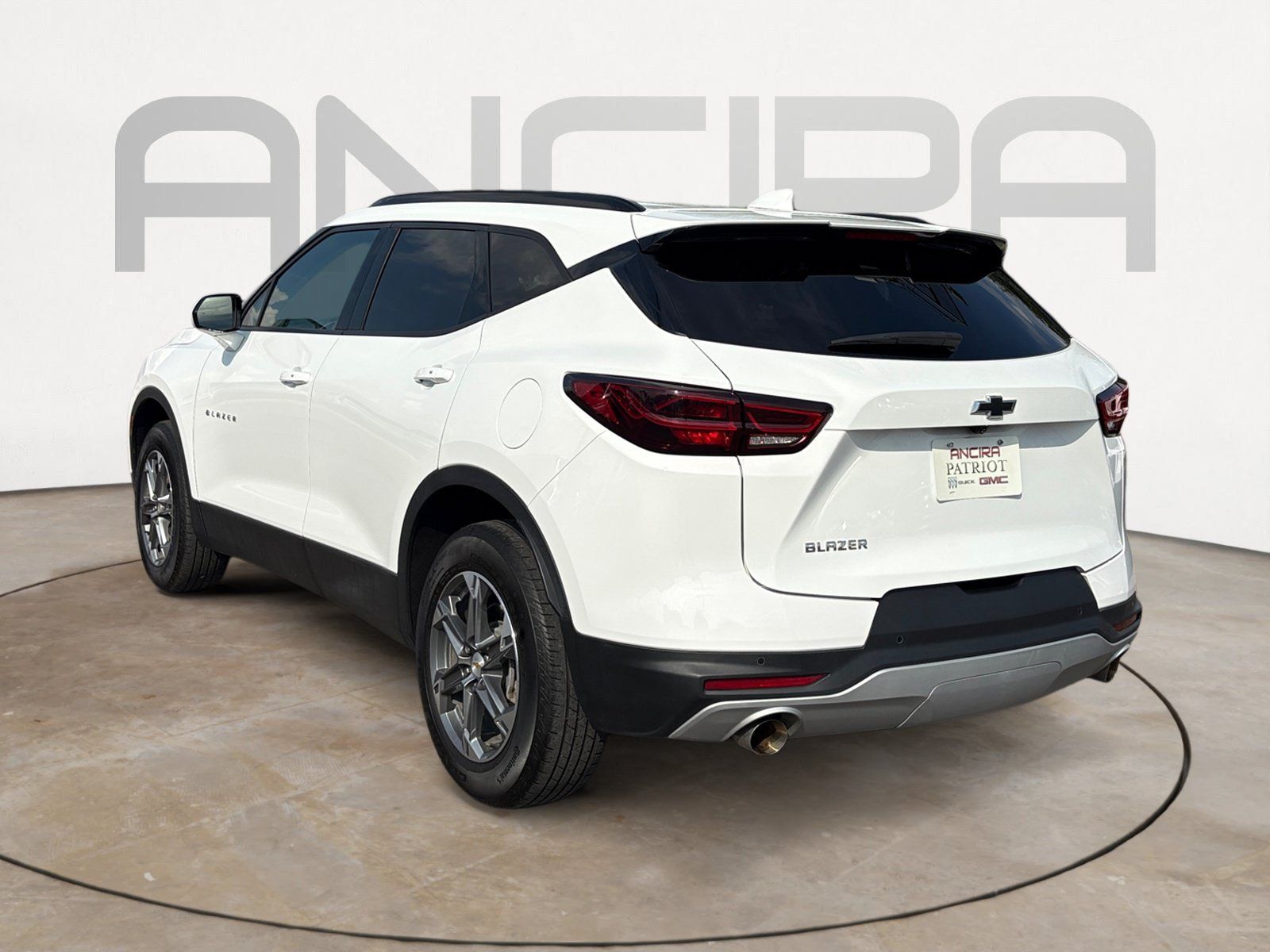 Used 2024 Chevrolet Blazer LT w/ Convenience Package FWD image 8