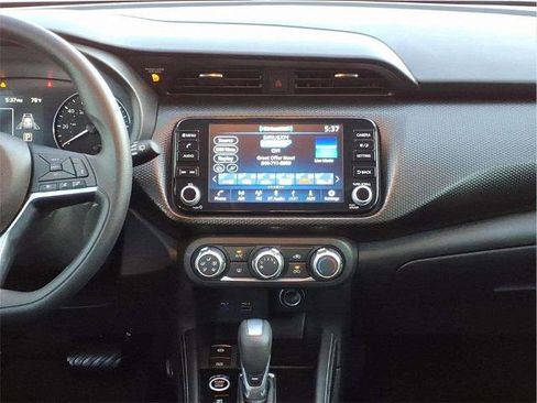 Certified 2024 Nissan Kicks SV image 13