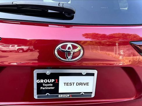 Certified 2025 Toyota Highlander LE FWD image 31