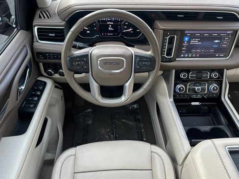 Used 2021 GMC Yukon Denali image 13