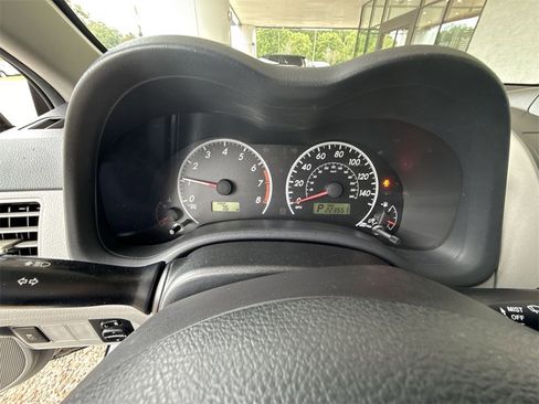 Used 2013 Toyota Corolla LE Special Edition image 11