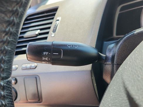 Used 2011 Honda Civic LX image 30