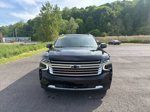 Used 2023 Chevrolet Suburban High Country AWD/4WD image 8