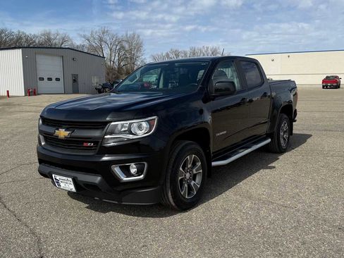 Used 2017 Chevrolet Colorado Z71 image 1