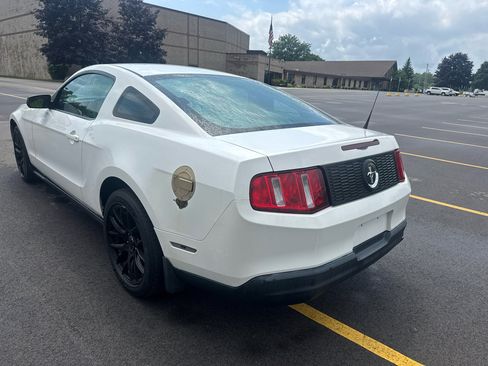 Used 2010 Ford Mustang Coupe image 9